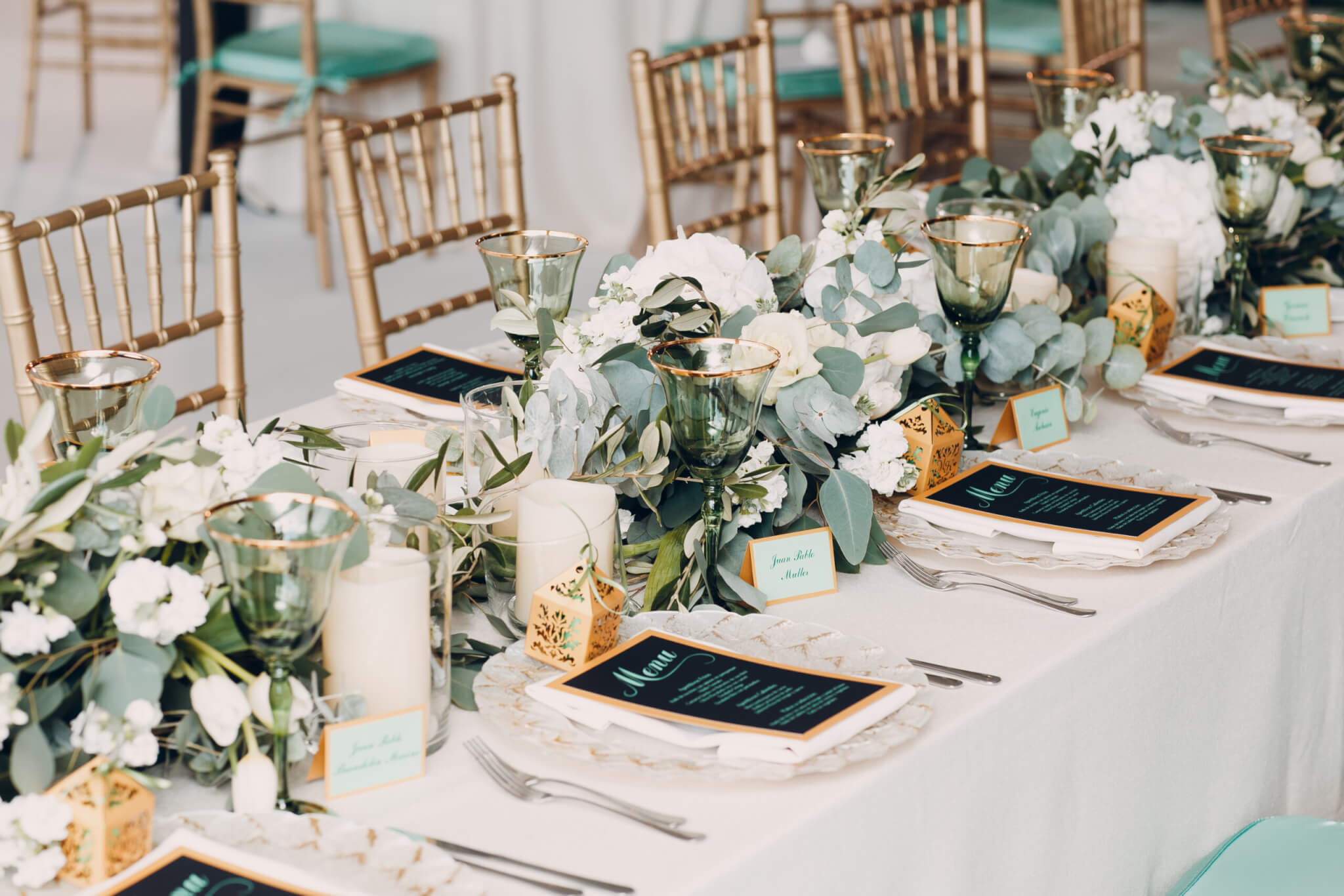 Am I a Bridezilla for Losing My Cool Over Centerpieces?